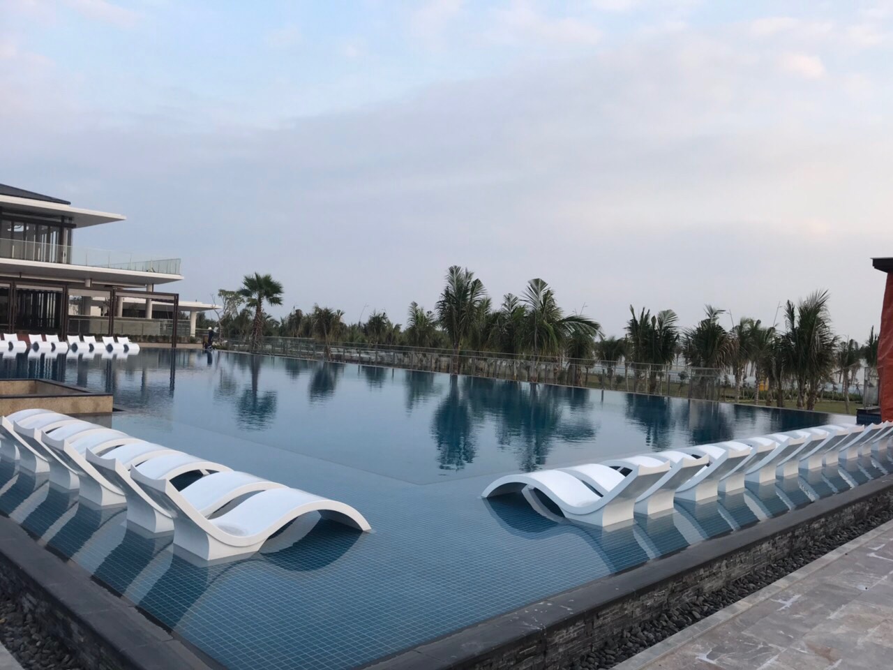 sunwold hạ long - IMART – Đối tác cung cấp ngoại thất hồ bơi cho Sun World Hạ Long