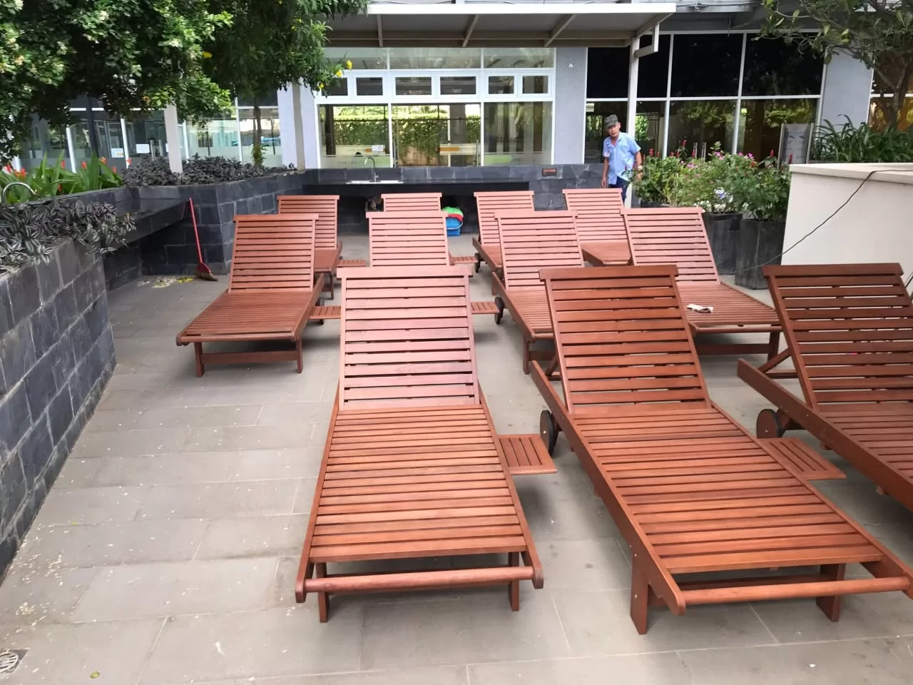 dự án chung cư him lam, ghế tắm nắng gỗ ngoài trời, ghế tắm nắng gỗ