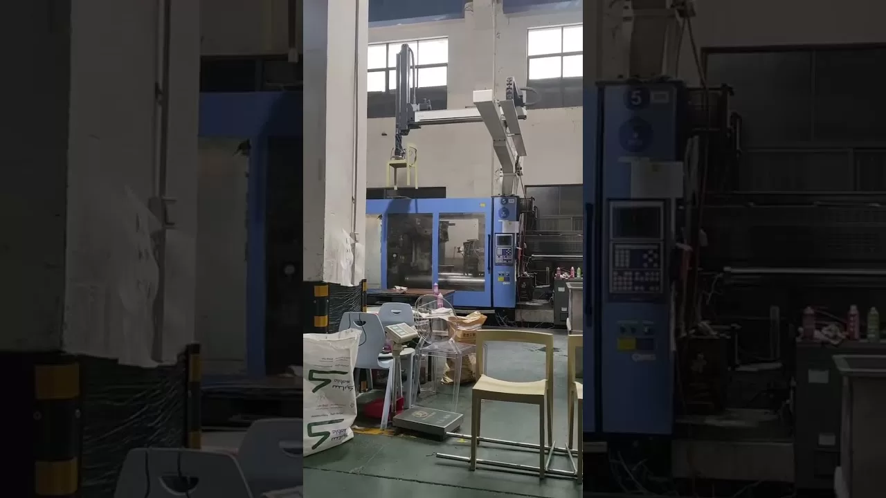 video thumbnail: tham quan và kiểm tra đánh giá năng lực nhà máy sản xuất ghế nhựa đúc nguyên khối furniture shomes - Địa điểm mua ghế nhựa đúc uy tín chất lượng giá rẻ