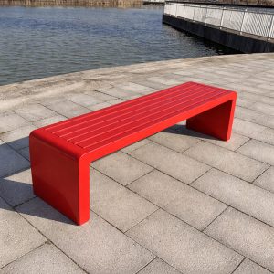 Ghế băng bằng thép màu đỏ dài 1.2m - góc 1