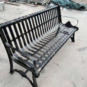 Ghế sắt ngoài trời 1m8 - góc 1