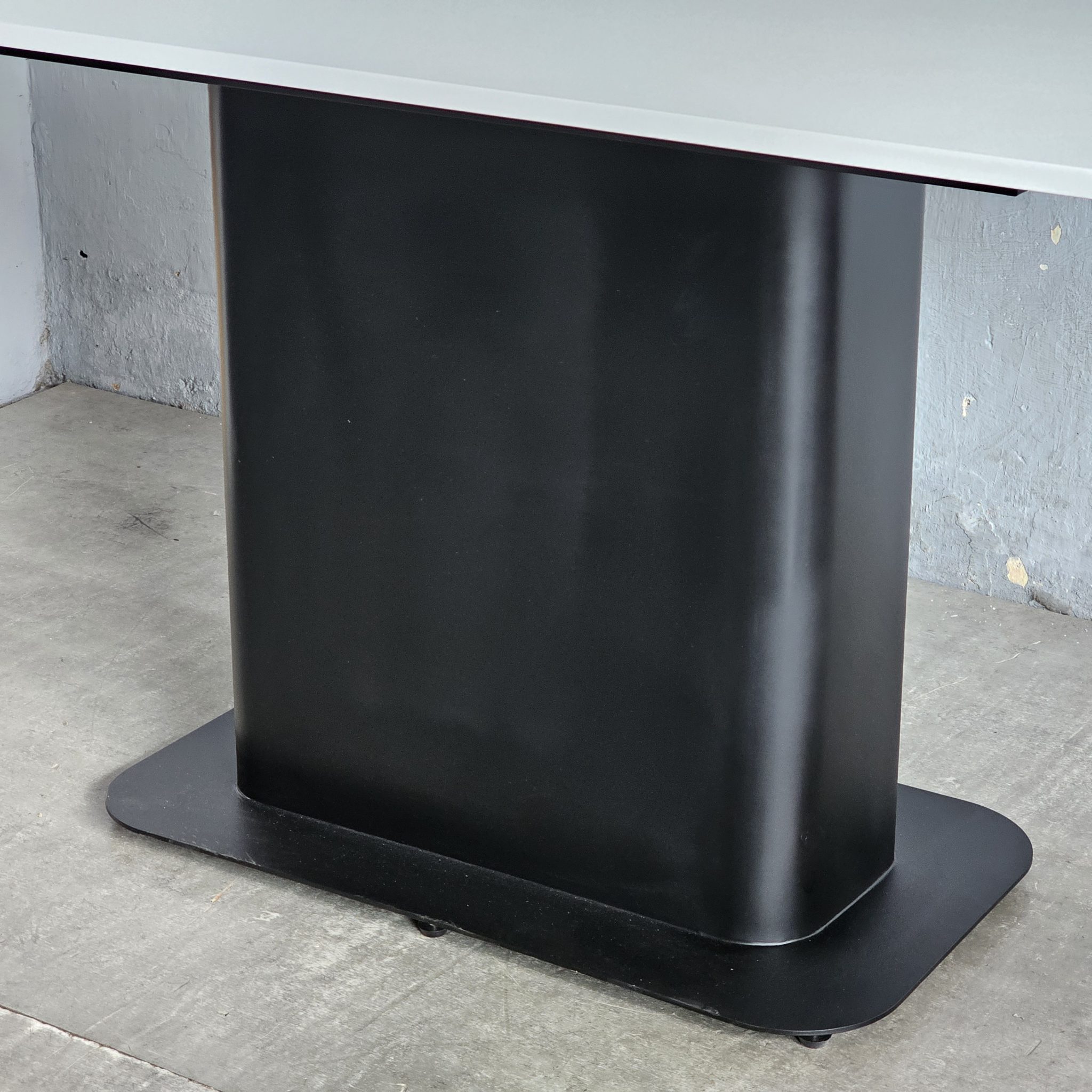 Bàn ăn chữ nhật 140x65cm gỗ cao su Bàn ăn chữ nhật 140x65cm gỗ cao su - hình 4