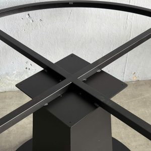Bàn ăn tròn 140x140cm gỗ tràm - hình 1