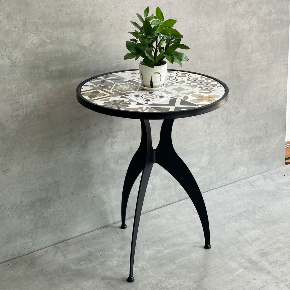 Bàn cafe tròn 60cm gạch men chân sắt nghệ thuật CFD68191 Bàn cafe tròn 60cm gạch men chân sắt nghệ thuật CFD68191 - hình 2