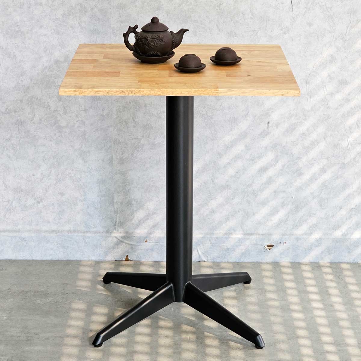 Bàn cafe vuông 60cm gỗ cao su chân sắt hình sao CFD68214 Bàn cafe vuông 60cm gỗ cao su chân sắt hình sao CFD68214 - hình 3
