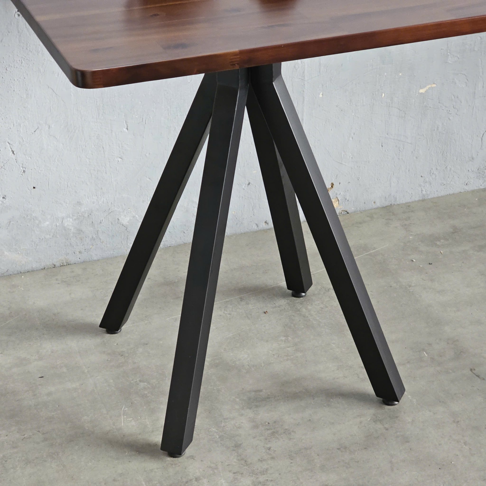 Bàn cafe vuông 70x70cm gỗ tràm chân sắt CFD68248 Bàn cafe vuông 70x70cm gỗ tràm chân sắt CFD68248 - hình 3