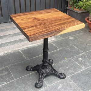 Bàn cafe vuông gỗ me tây chân gang mỹ nghệ - hình 1