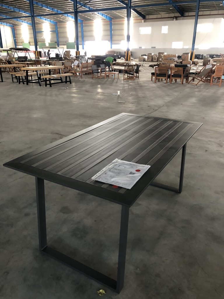 Bàn Đơn Nhôm Đúc B108 Chống Gỉ – Nội Thất Hiện Đại Cao Cấp Shomes