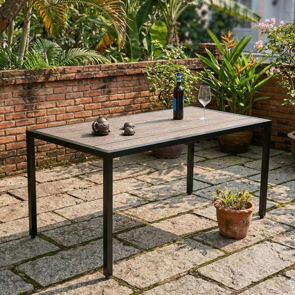 Bàn ngoài trời 140x70cm gỗ nhựa chân sắt Bàn ngoài trời 140x70cm gỗ nhựa chân sắt - hình 3