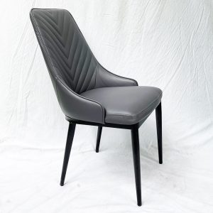 Bộ bàn ăn gỗ cao su chân sắt và 4 ghế - hình 1