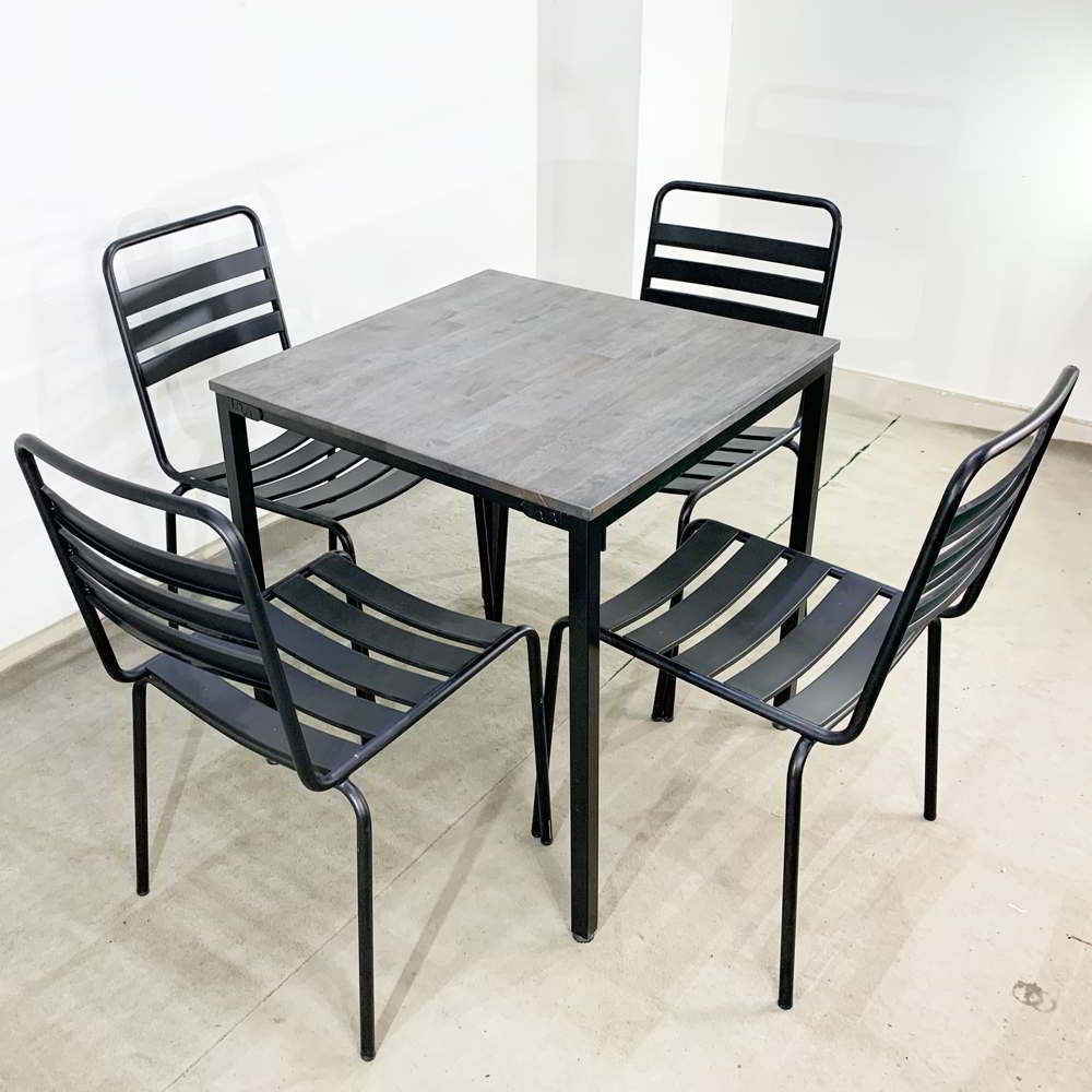 Bộ bàn Cafe gỗ cao su và 4 ghế sắt sơn tĩnh điện C Bộ bàn Cafe gỗ cao su và 4 ghế sắt sơn tĩnh điện C - hình 1
