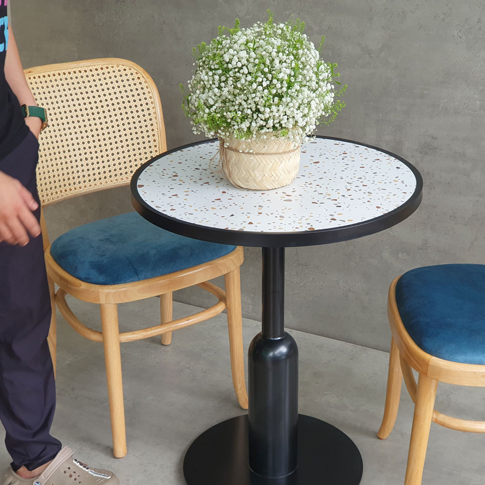 Bộ bàn ghế cafe tròn 2 ghế Thonet 1 bàn trà C Bộ bàn ghế cafe tròn 2 ghế Thonet 1 bàn trà C - hình 3
