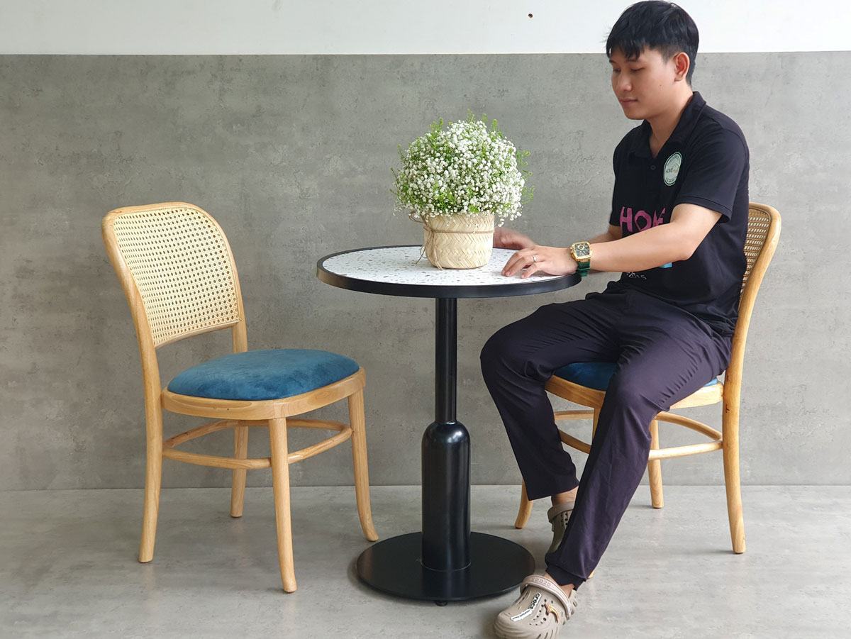 Bộ bàn ghế cafe tròn 2 ghế Thonet 1 bàn trà C Bộ bàn ghế cafe tròn 2 ghế Thonet 1 bàn trà C - hình 4
