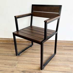 Bộ bàn gỗ 120x75cm và 4 ghế có tay vịn C - hình 1