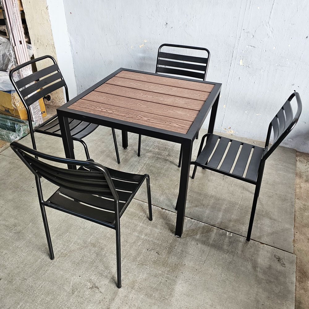 Combo bàn ngoài trời và 4 ghế sắt C Combo bàn ngoài trời và 4 ghế sắt C - hình 1