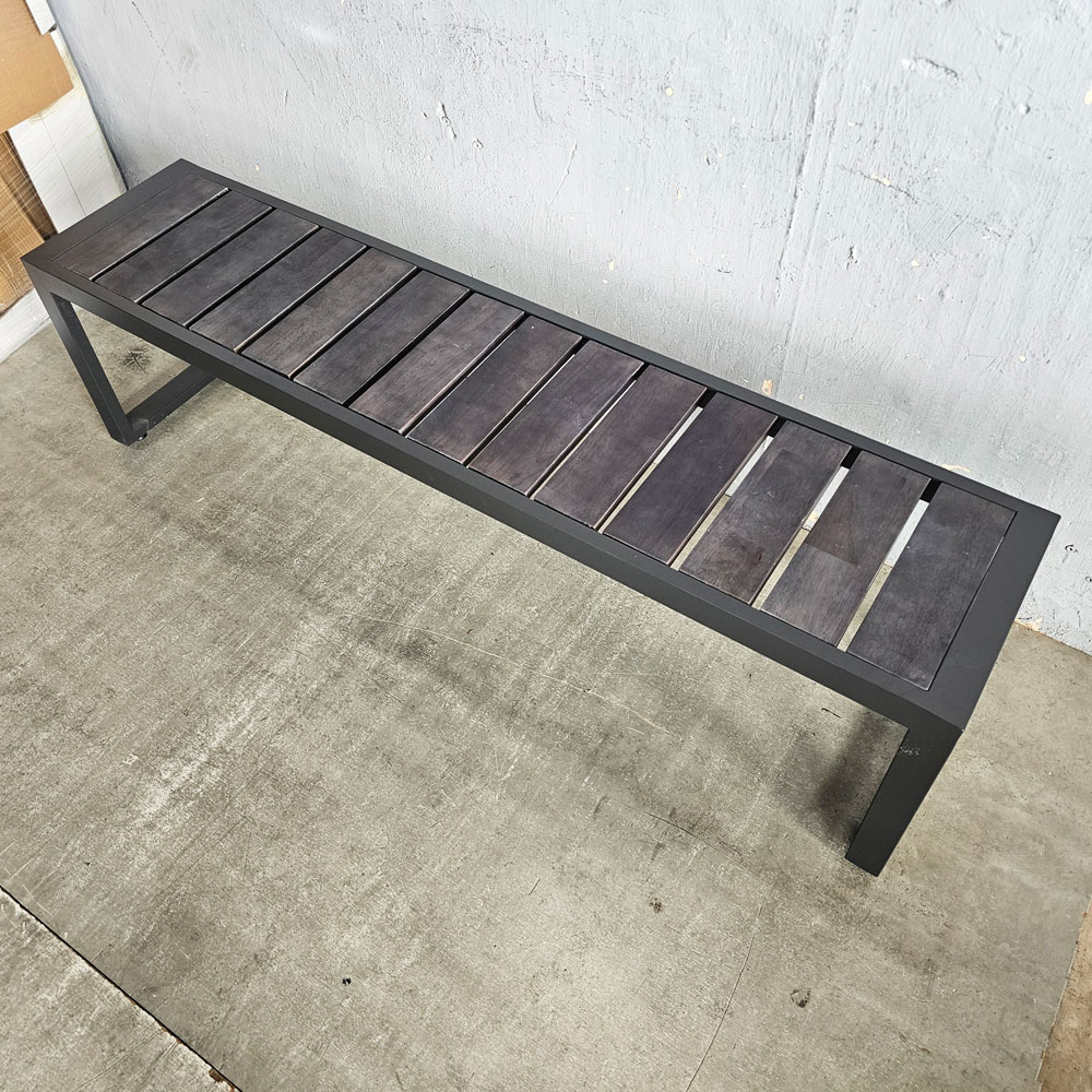 Ghế băng dài 160x40cm gỗ cao su Ghế băng dài 160x40cm gỗ cao su - hình 3
