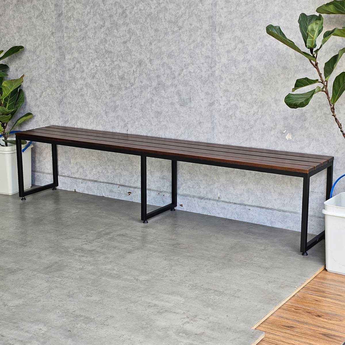 Ghế băng dài 200x35cm gỗ cao su chân sắt Ghế băng dài 200x35cm gỗ cao su chân sắt - hình 4