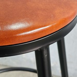 Ghế bar bọc da PU chân sắt G - hình 1