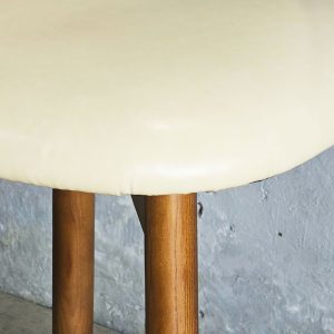Ghế bar Oleando gỗ Ash bọc da si G - hình 1