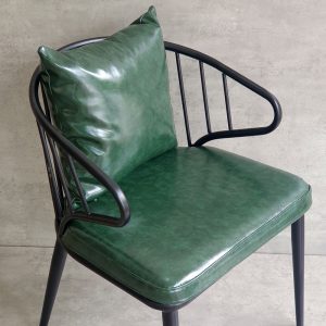 Ghế cafe khung sắt có tay tựa bọc nệm da simili - hình 1