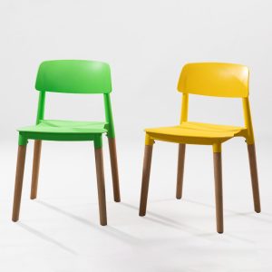 Ghế cafe nhựa lưng tựa chân gỗ sồi - hình 1
