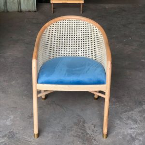 Ghế CAVALLO lưng lưới mắt cáo khung gỗ sồi Ash - hình 1