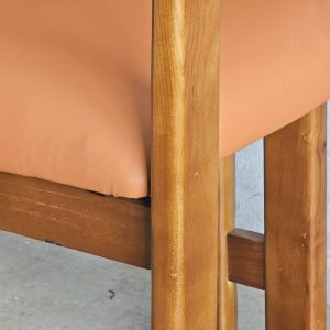 Ghế Curved gỗ Ash bọc nệm si - hình 1