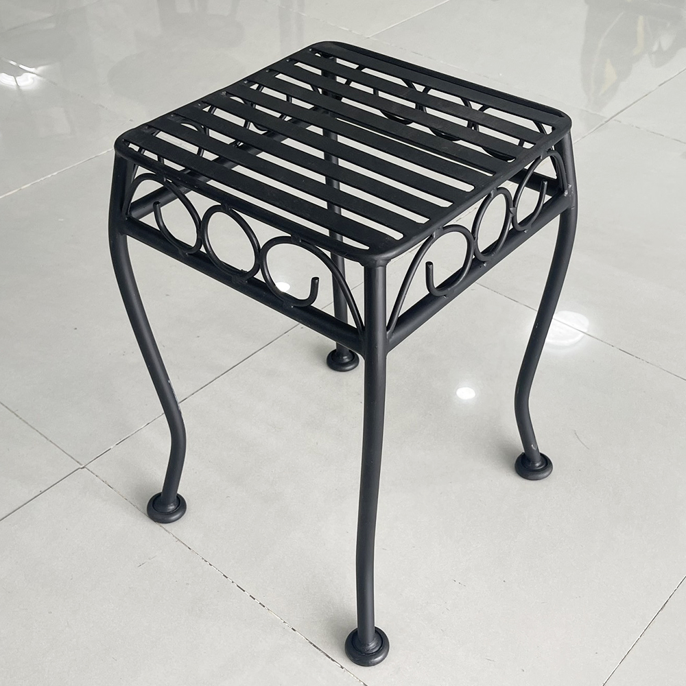 Ghế đôn ngoài trời sắt mỹ nghệ Ghế đôn ngoài trời sắt mỹ nghệ - hình 2