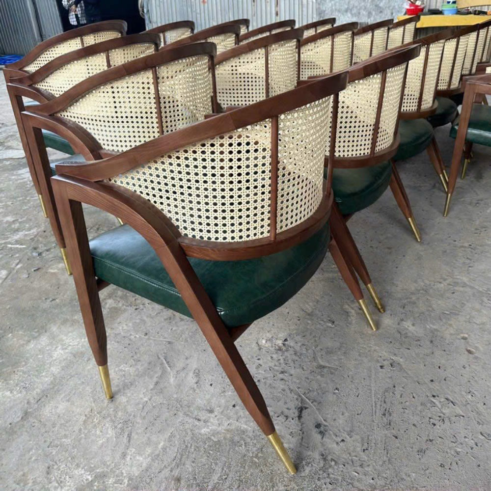 Ghế Womly lưng lưới mắt cáo gỗ sồi chân bọc đồng Ghế Womly lưng lưới mắt cáo gỗ sồi chân bọc đồng - hình 3
