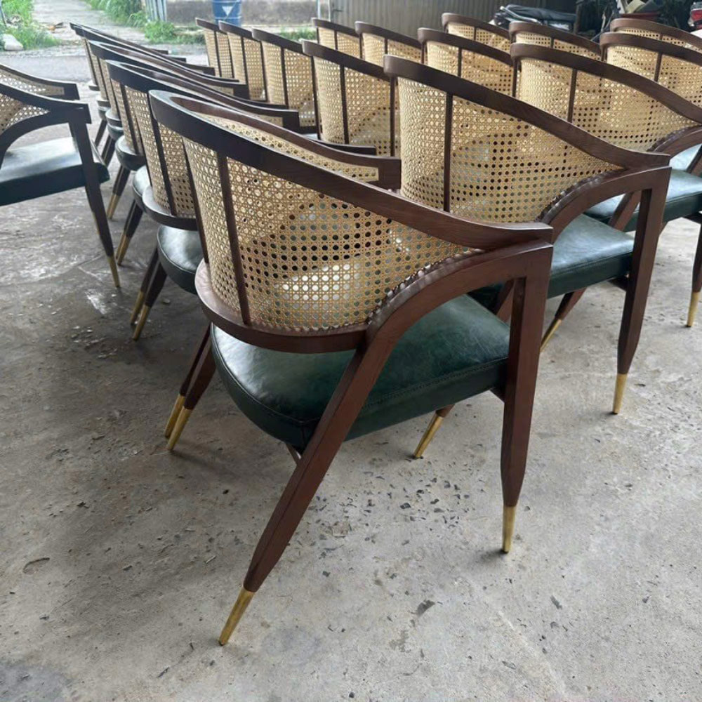 Ghế Womly lưng lưới mắt cáo gỗ sồi chân bọc đồng Ghế Womly lưng lưới mắt cáo gỗ sồi chân bọc đồng - hình 4