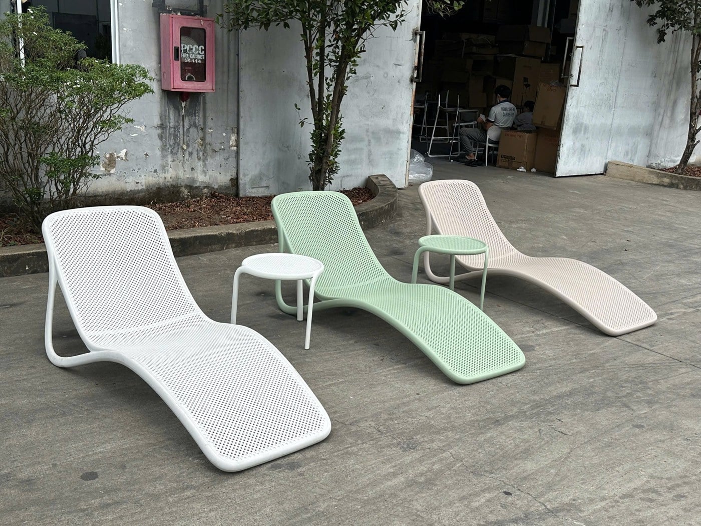 Làm Thế Nào Để Chọn Những Chiếc Ghế Nhựa Phù Hợp Doanh Nghiệp Hoặc Tổ Chức ?