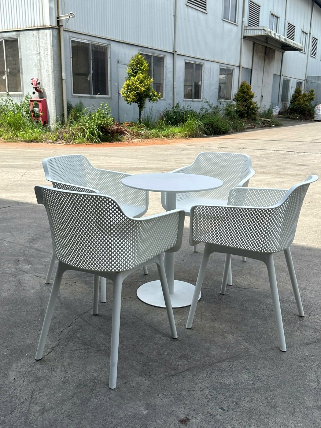 Set up sân vườn phong cách resort hoàn hảo tại gia biệt thự cao cấp