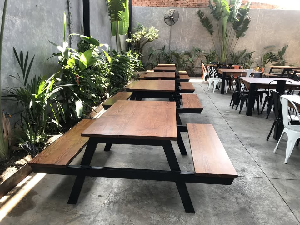 Sofa sân vườn cao cấp: 15 mẫu đẳng cấp cho biệt thự 2026 Sofa ngoài trời biệt thự bền bỉ 15-20 năm