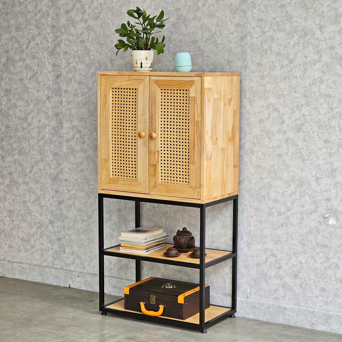 Tủ trang trí 60x35x120cm gỗ cao su khung chân sắt Tủ trang trí 60x35x120cm gỗ cao su khung chân sắt - hình 1