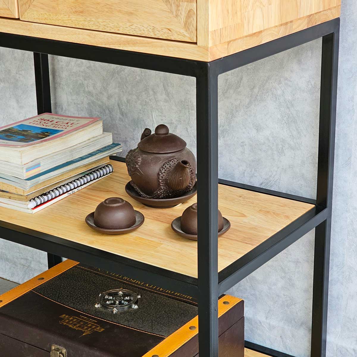 Tủ trang trí 60x35x120cm gỗ cao su khung chân sắt Tủ trang trí 60x35x120cm gỗ cao su khung chân sắt - hình 4
