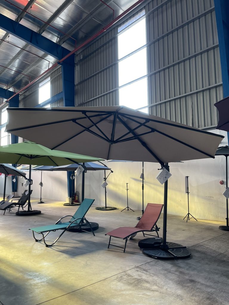 Trang chủ Dù che nắng ngoài trời D080 khung thép sơn tĩnh điện – Nội thất Shomes