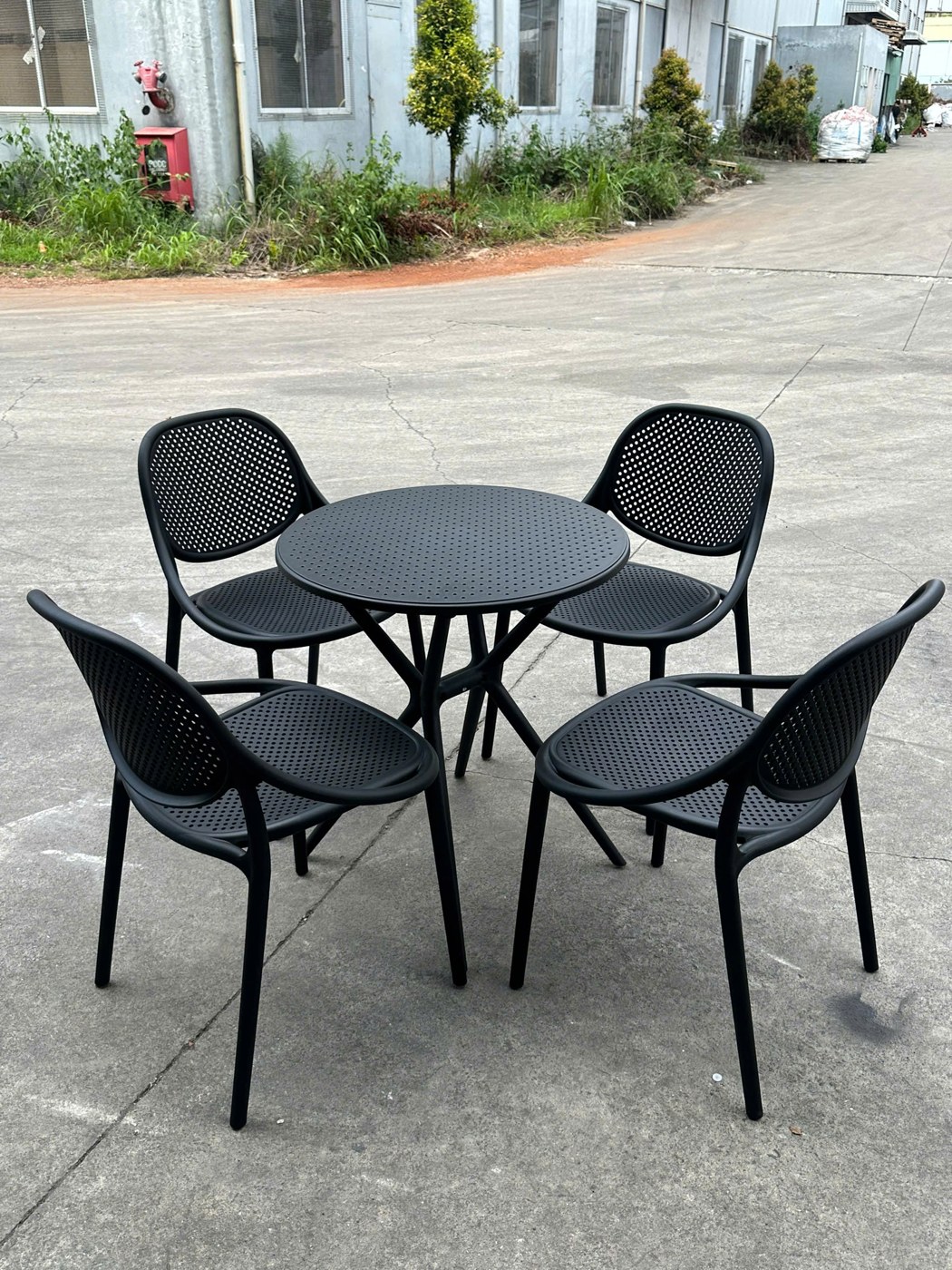 Nội thất ngoài trời khách sạn: Bàn ghế cho rooftop, hồ bơi, sảnh vườn boutique Nội thất ngoài trời khách sạn: Bàn ghế cho rooftop, hồ bơi, sảnh vườn boutique